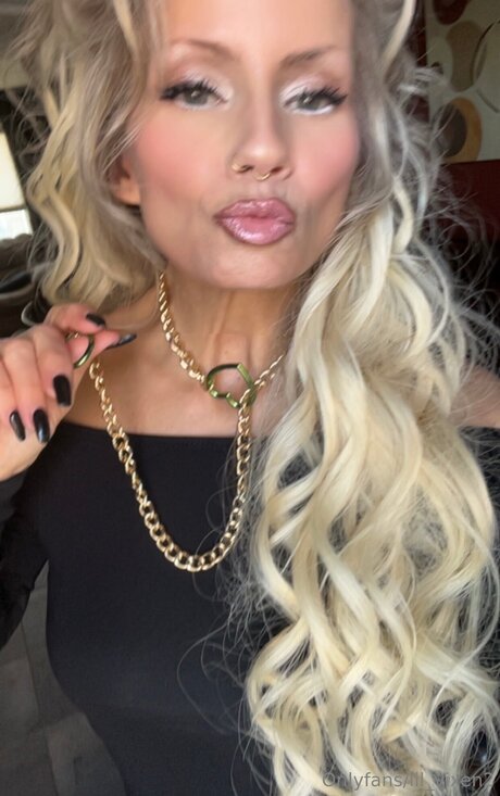 Lil Vixen2 modèle hd galeries