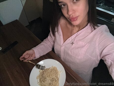 Violet Dreams69 modèle adulte photos
