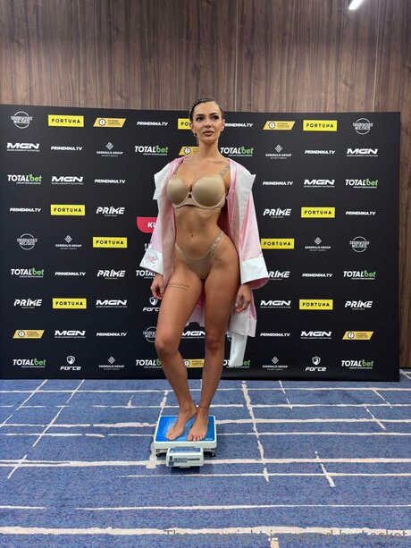 Madzialoskot star du porno adulte galeries