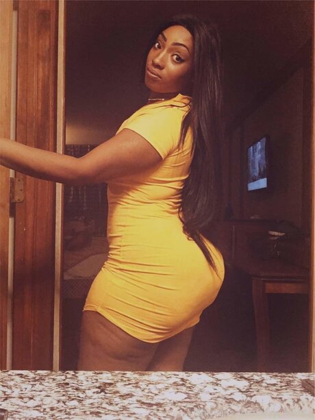 Sexy Sherika beau modèle images