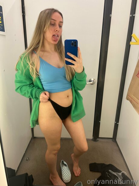 Onlyannabunny star érotique collection