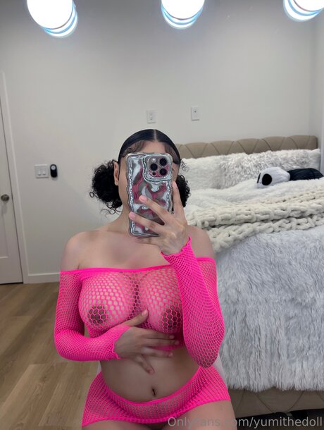 Yumithedoll modèle exclusif photos