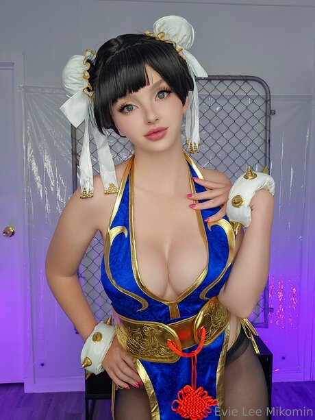 Mikomin modèle porno photo