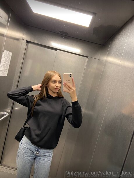 filles de larmée uniquementfans xxx magnifique photo