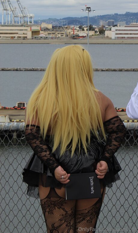 J Junni I art de star du porno photos