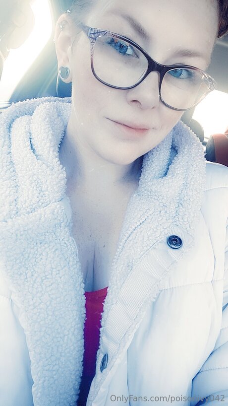 Poisonivy042 star du porno sympa image