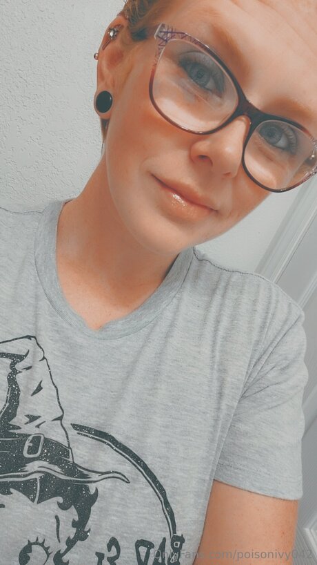 Poisonivy042 star pornographique galerie