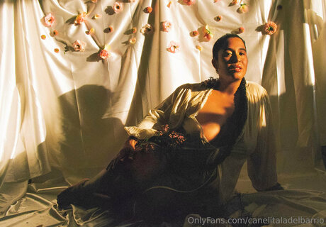 Canelitaladelbarrio jolie étoile des photos