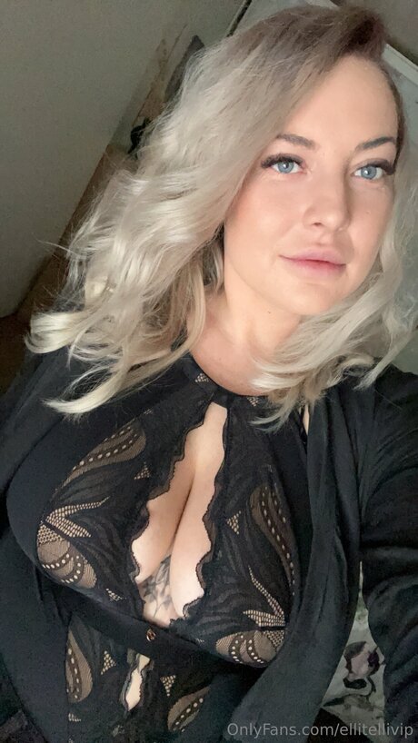 Ellitellivip modèle xxx photo