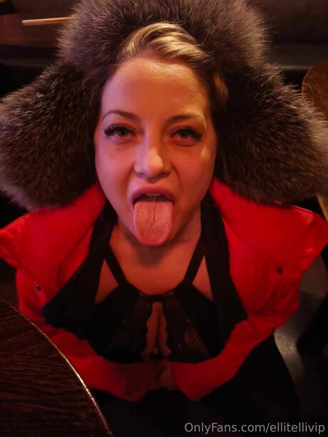 Ellitellivip modèle exclusif archive