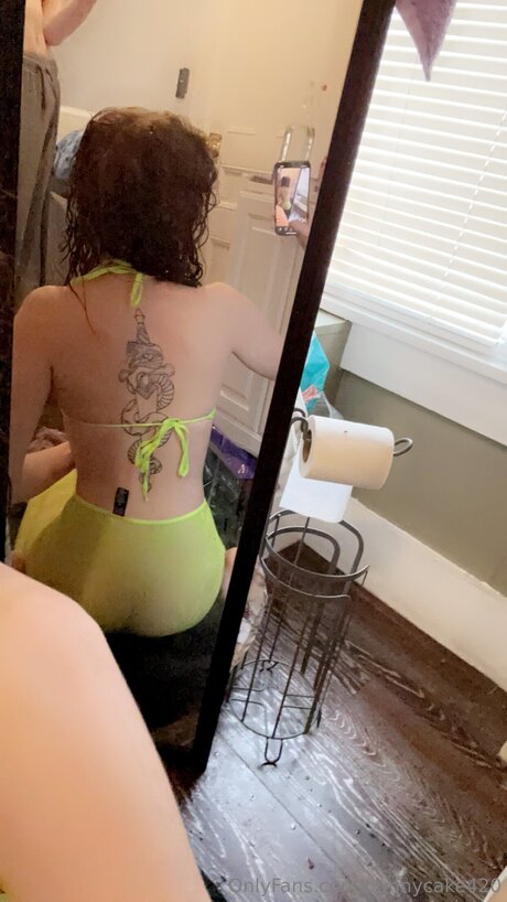 Bunnycake420 art star du porno photo