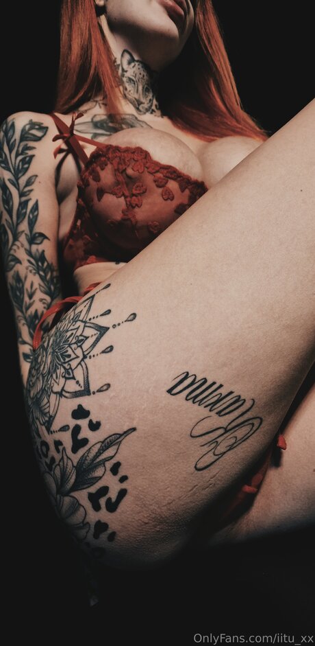 Iitu Xx actrice érotique photo