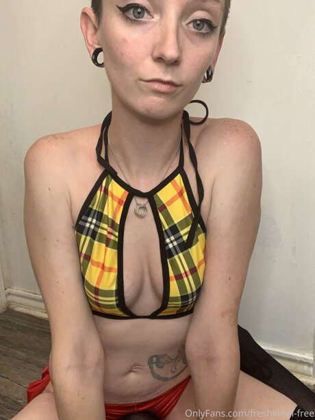 Freshkiiwii Free belle actrice image