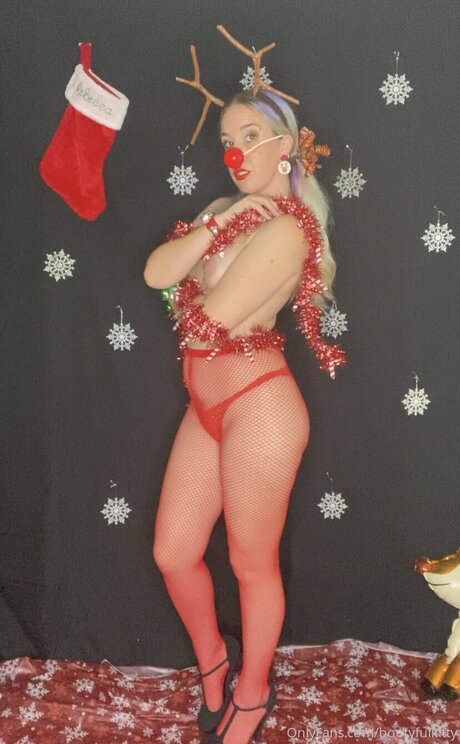 Bootyfulkitty nus star du porno photos