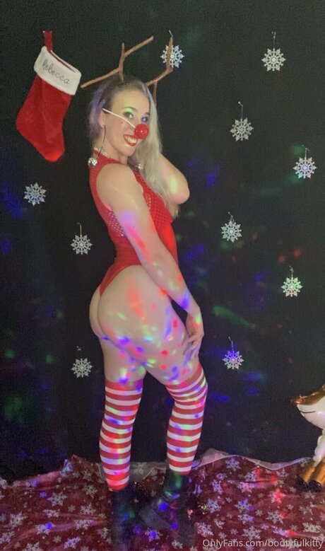 Bootyfulkitty étoile xxx des photos