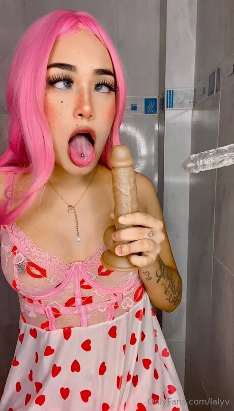 Lalyv actrice xxx des photos