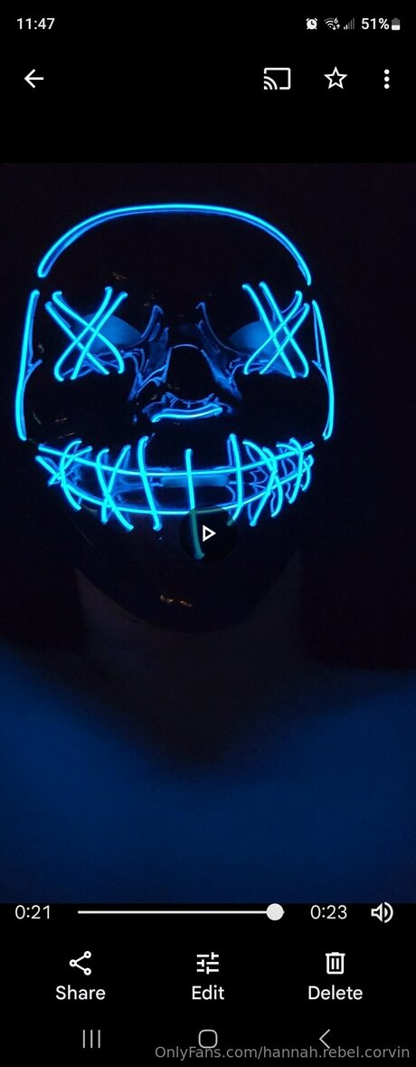 Hannah Rebel Corvin star du porno gratuite images