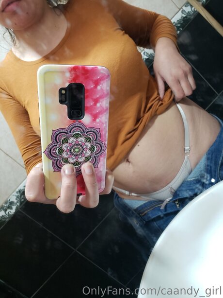 chatte chauve onlyfans haut por archive