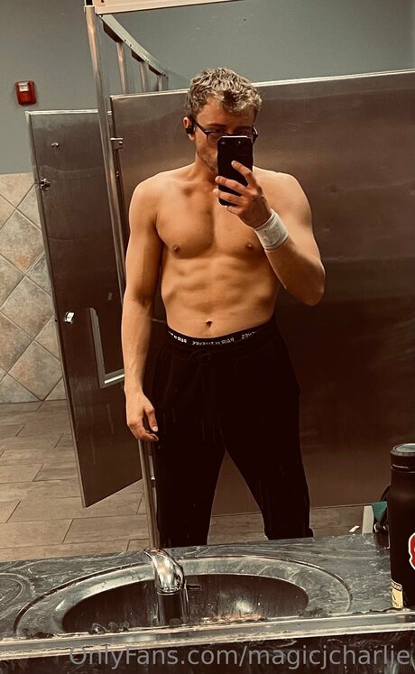 Magicjcharlie star du porno nue collection