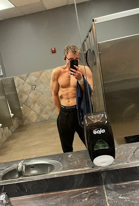 Magicjcharlie star du porno érotique galerie