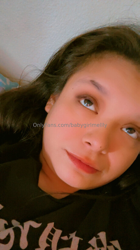 Babygirlmellly actrice de grande qualité galerie