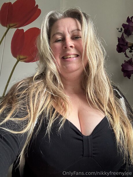 Nikkyfreenylee actrice libre img