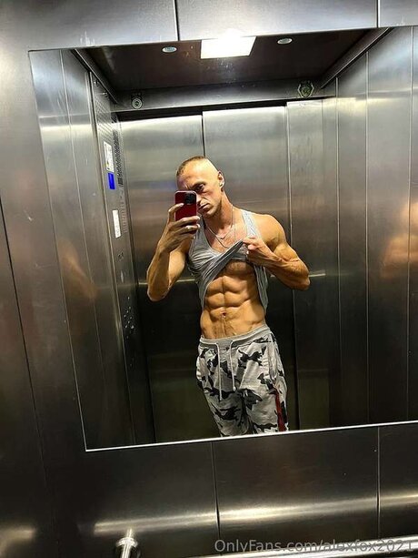 Alexfox2021 star du porno chaude photos