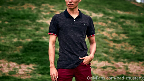 Bad Mustang star du porno en haute qualité galerie