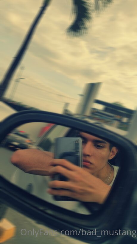 Bad Mustang star du porno chaude img