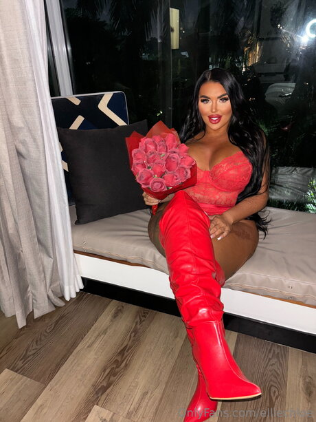 Elliechloe sexe de star du porno image