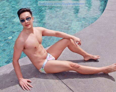 Guybluemoon art modèle images