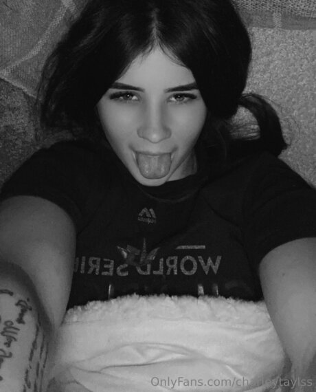 Charleytaylss modèle magnifique archive