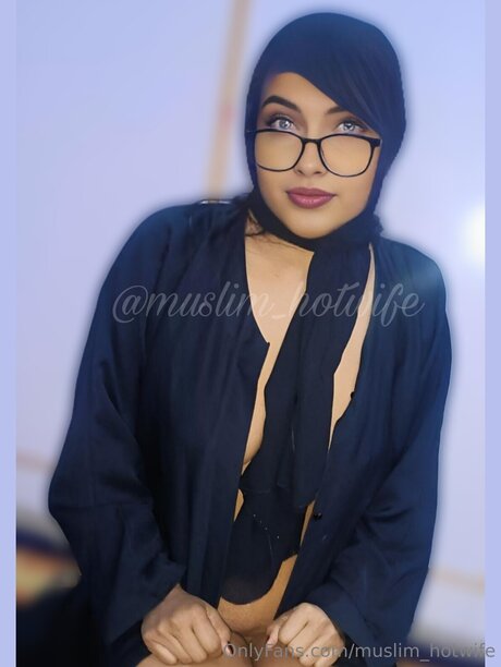 Muslim Hotwife star du porno collection