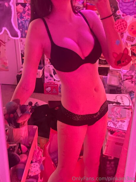 Pinkam3na actrice de nus des photos