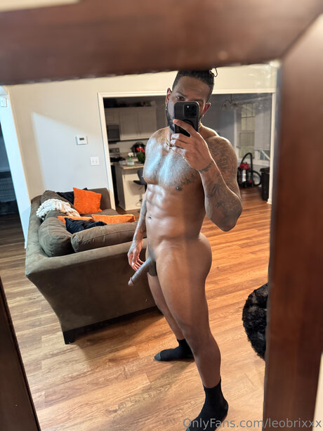 Leobrixxx modèle érotique image