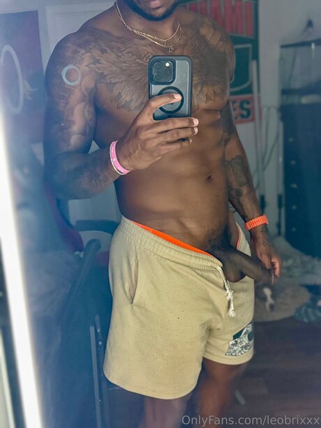 Leobrixxx actrice chaude images