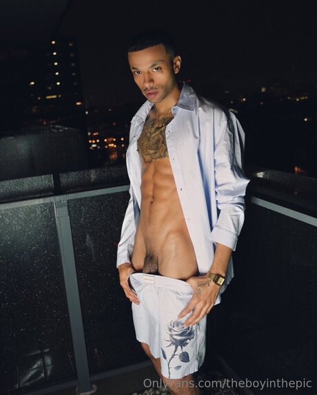 Theboyinthepic star du porno érotique galerie