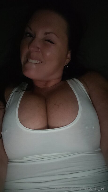 Natural Nell star du porno chaude photo