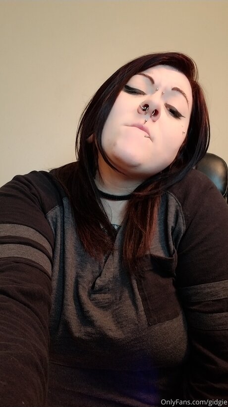 Gidgie nus de stars du porno galeries