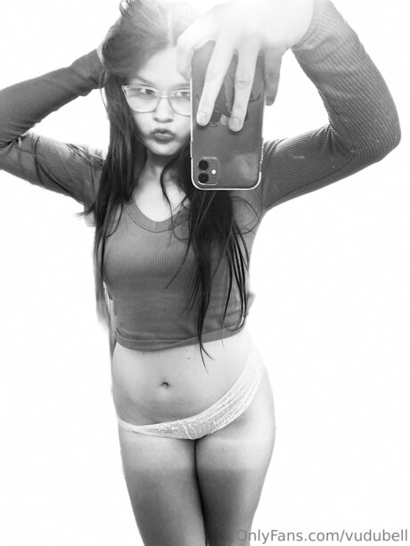 Vudubell actrice nue galeries