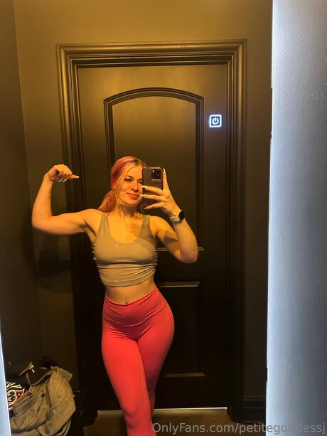 trio sous la douche onlyfans haute qualité gratuit galerie