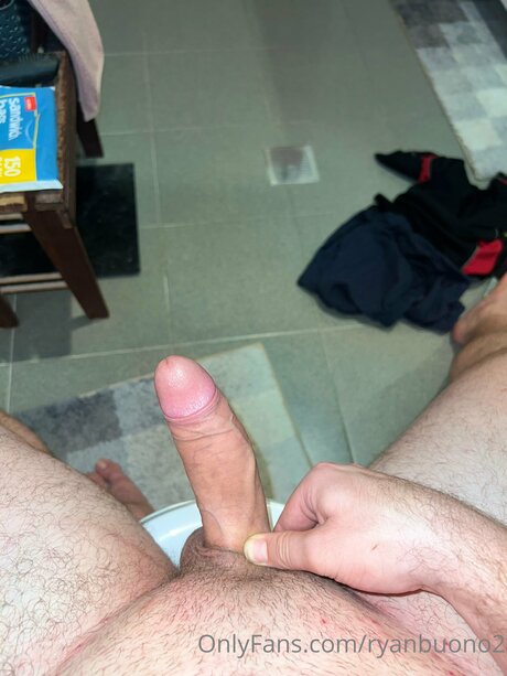 Ryanbuono2 modèle exclusif image