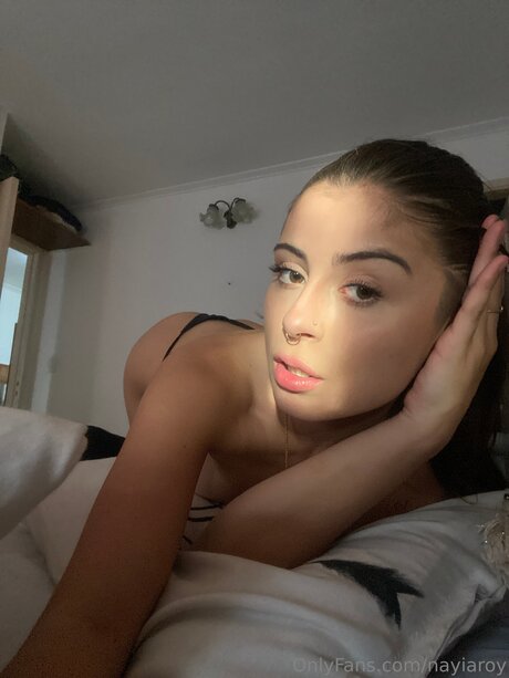 Nayiaroy star du porno hd photos