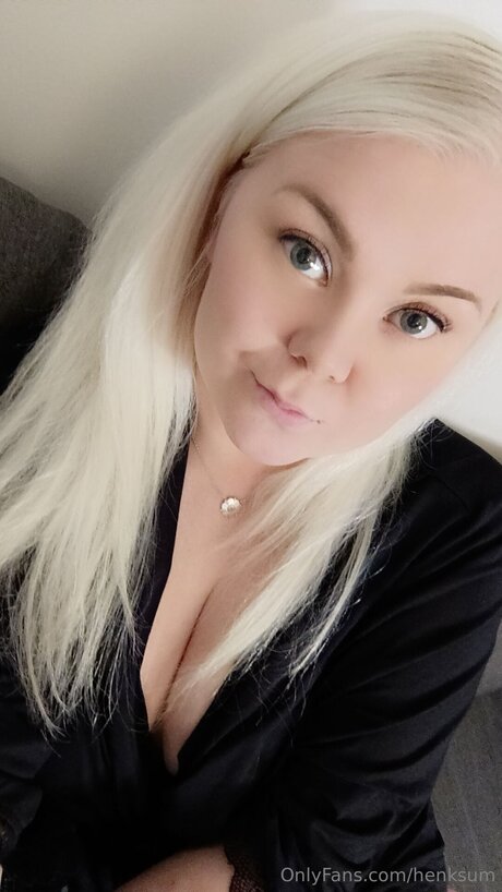 Henksum star du porno chaude galeries