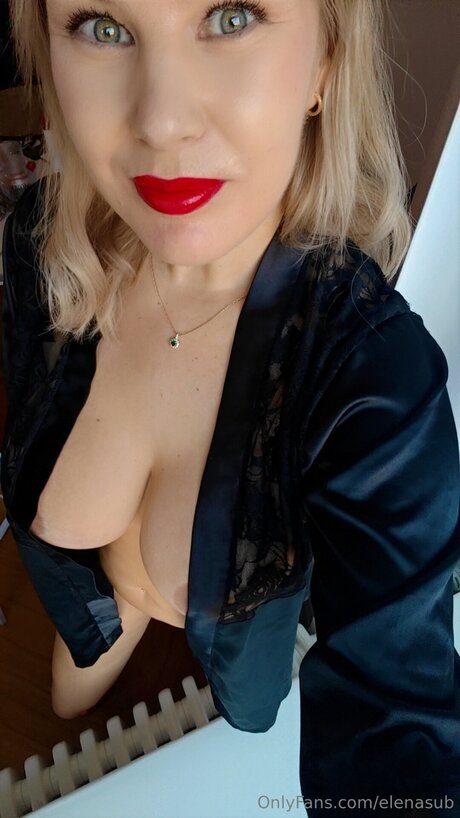 Elenasub actrice sexy image