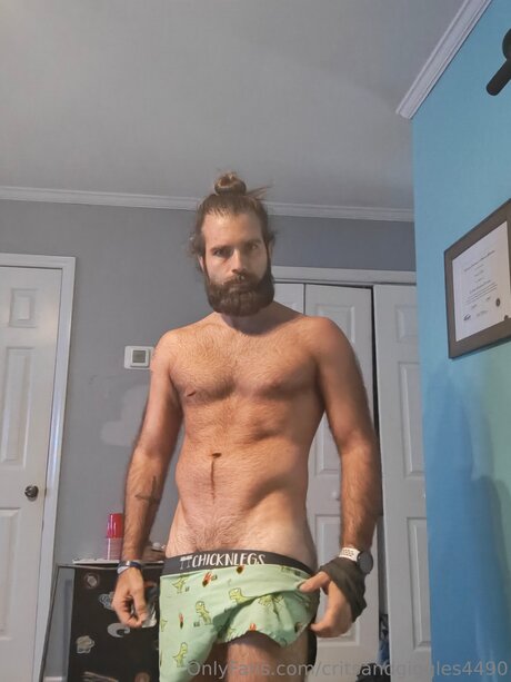 Critsandgiggles4490 actrice img