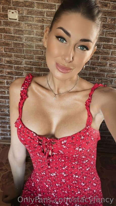 Stacyfancy étoile chaude galeries