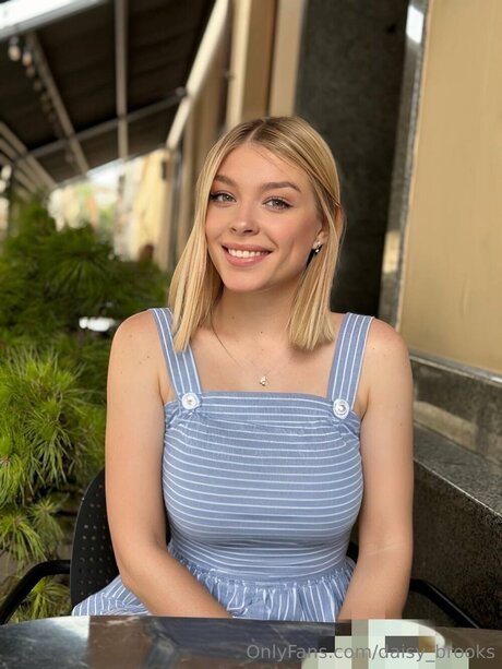 Daisy Brooks star du porno parfaite img