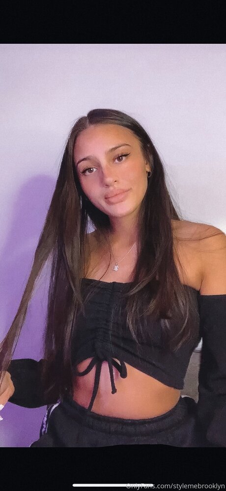 Stylemebrooklyn modèle de haute qualité photo