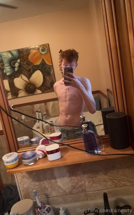 Uknowty étoile archive